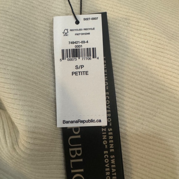 Banana Republic cream sweater - Picture 4 of 6